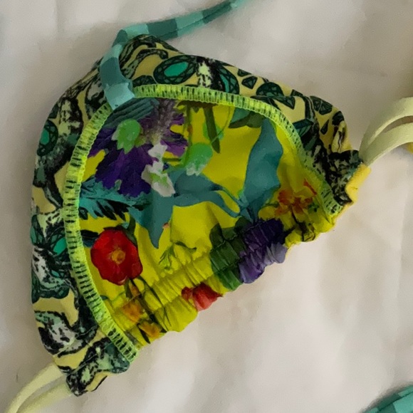 Maaji triangle bikini - Picture 3 of 4